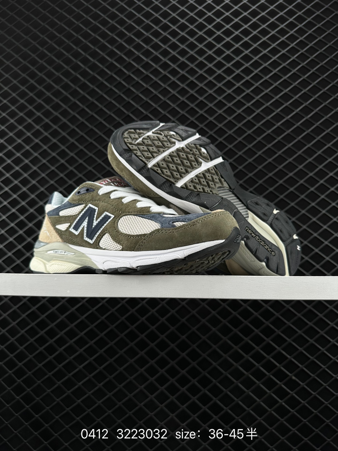 New Balance M990
